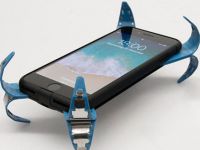4 ayak üzerine düşen telefon kılıfı