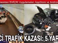 FECİ TRAFİK KAZASI: 5 YARALI
