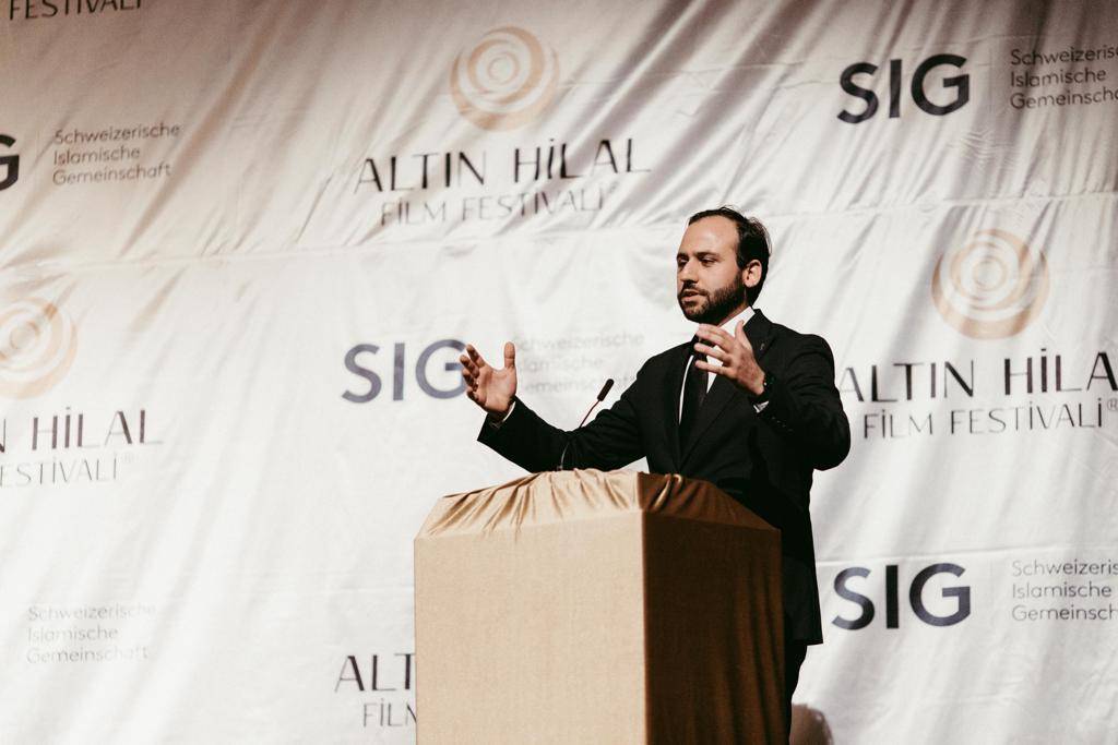 “Altın Hilal” ödülü Sinan Çetinkaya’nın oldu 3