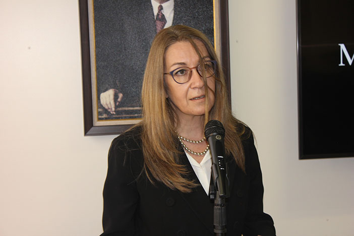 buyuk-elci-ece-acarsoy.jpg