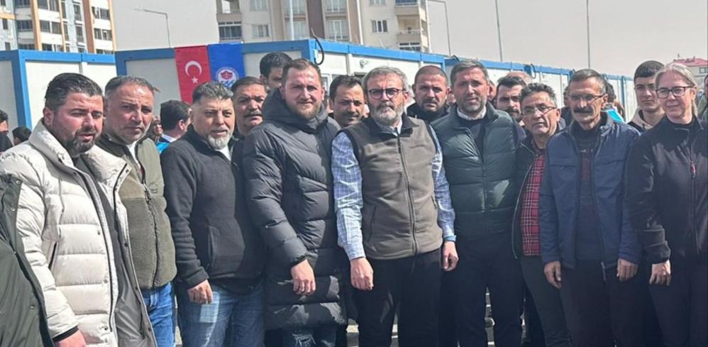 avrupali-turklerden-deprem-bolgesine-konteyner-kent-4.jpg